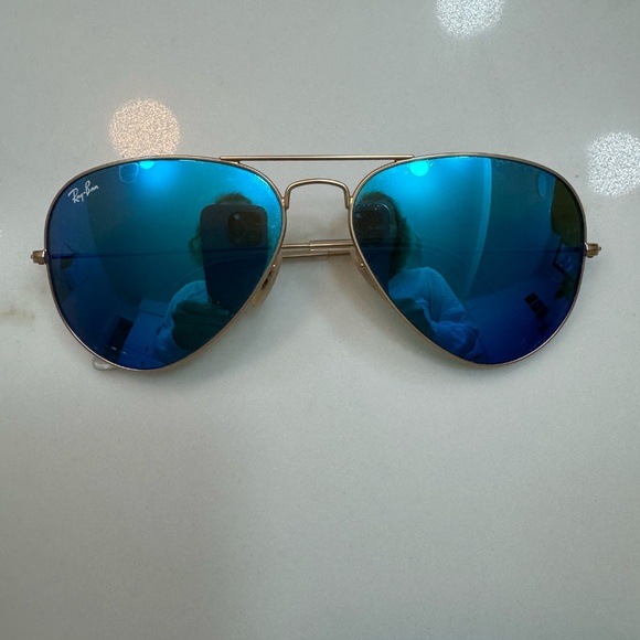 Authentic Rayban Sunglasses with Case - Picture 2 of 5